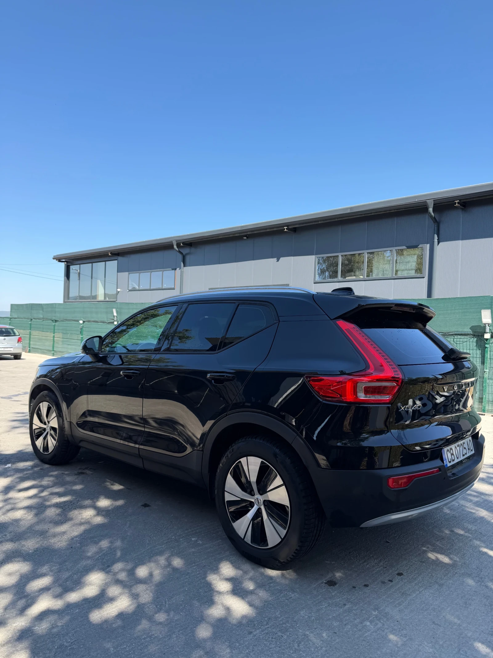 Volvo XC40, снимка 4 - Автомобили и джипове - 56002379