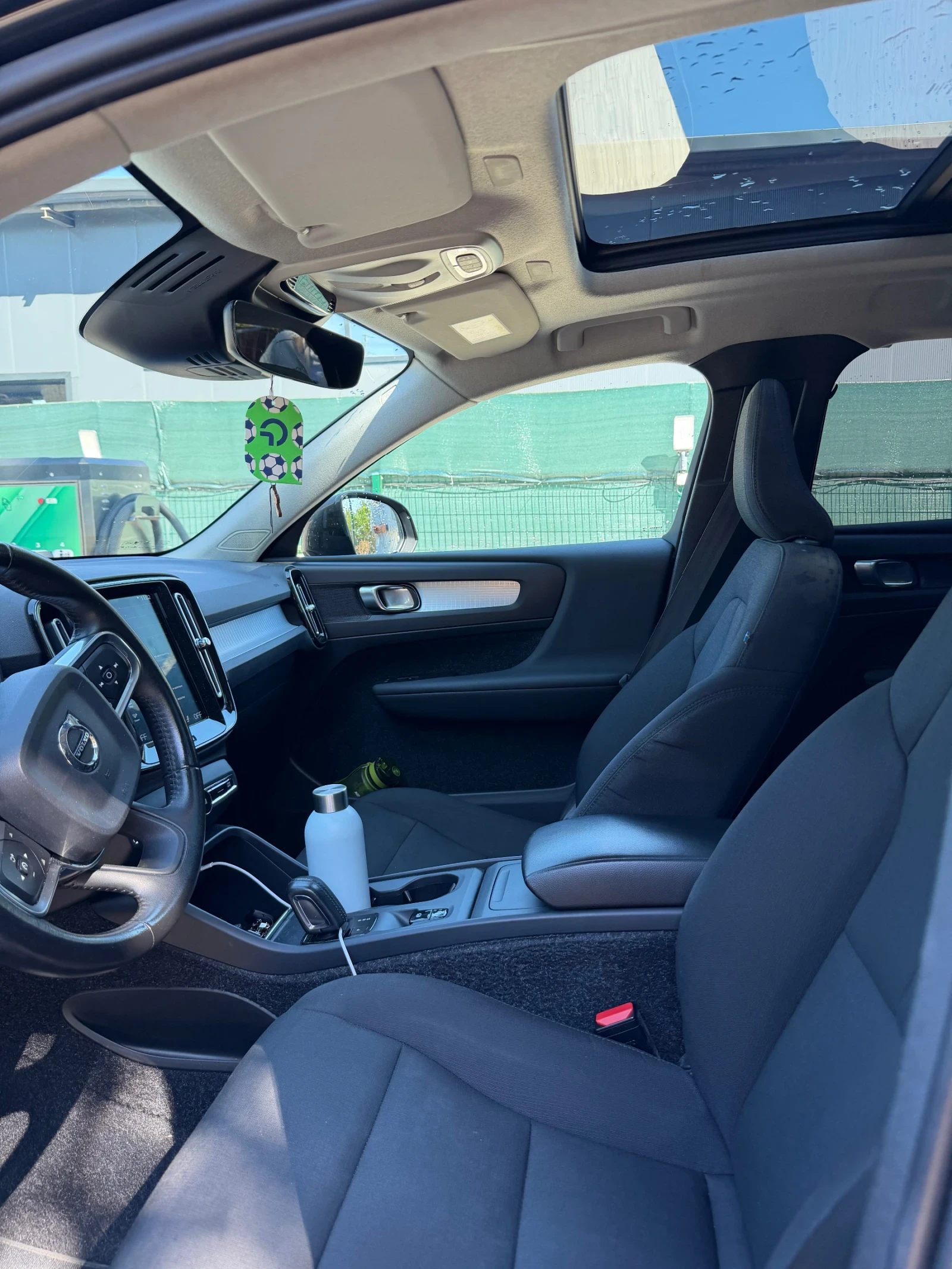 Volvo XC40, снимка 11 - Автомобили и джипове - 56002379