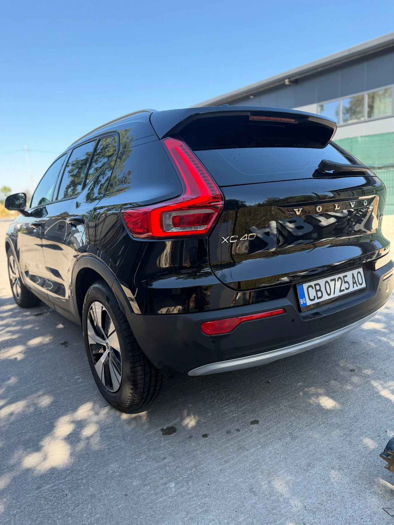 Volvo XC40, снимка 5 - Автомобили и джипове - 56002379