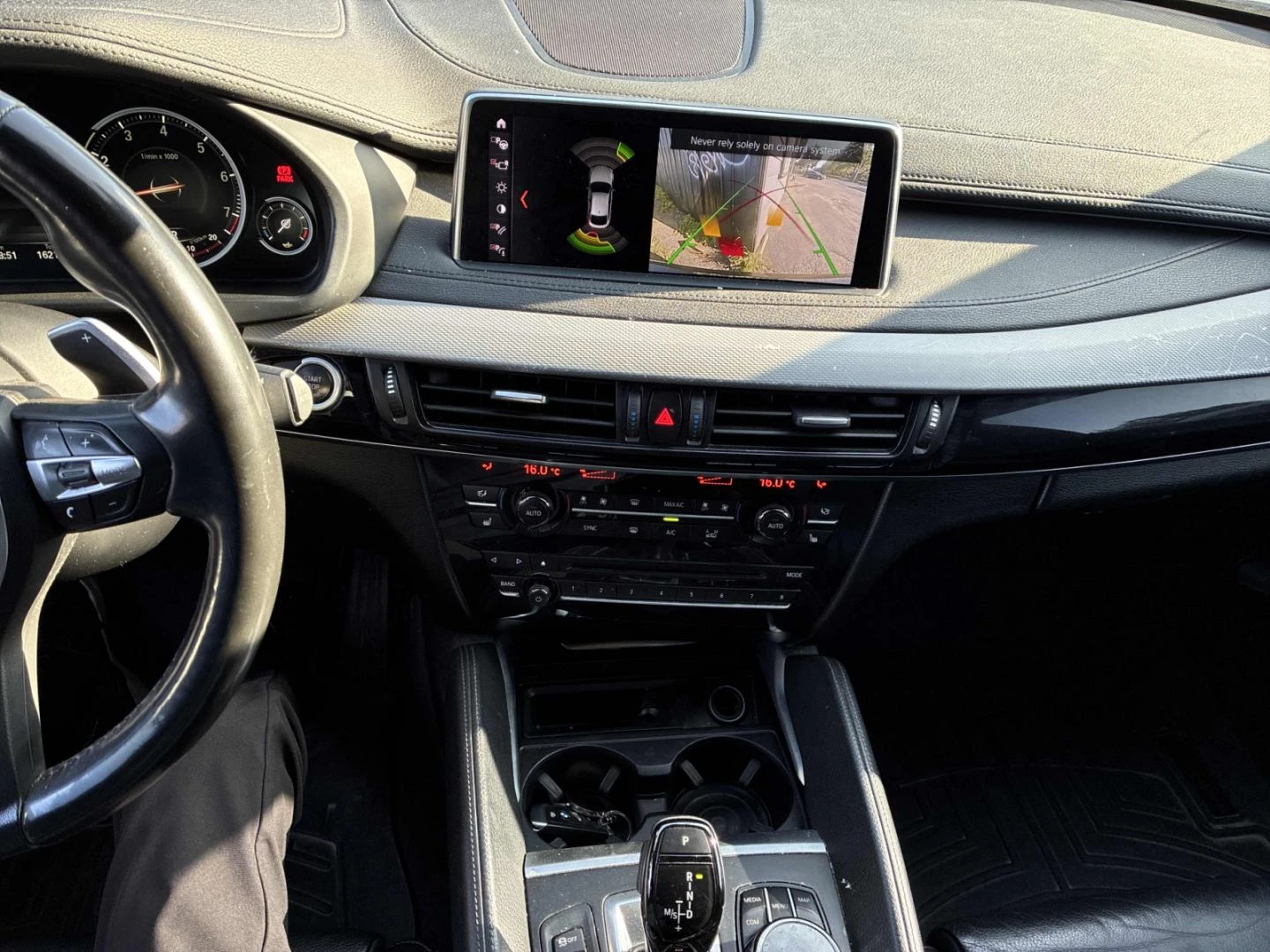 BMW X6 M-pack* Harman/Kardon* Пано, снимка 8 - Автомобили и джипове - 56203565
