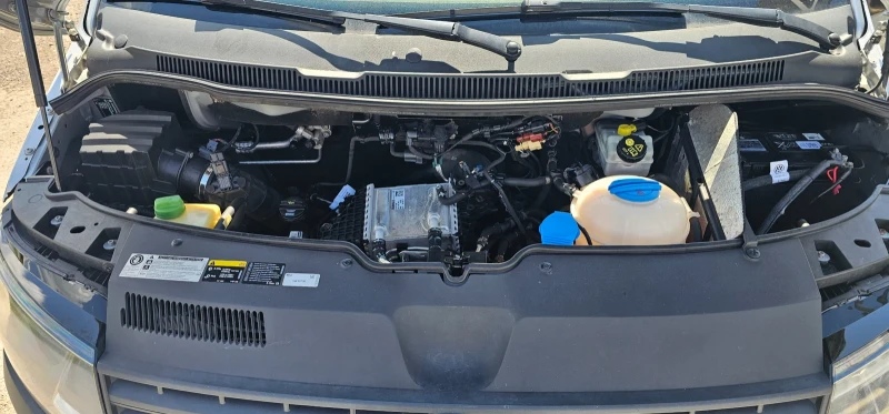 VW Transporter 2.0 TDI-T6-150hp, снимка 15 - Бусове и автобуси - 50940153