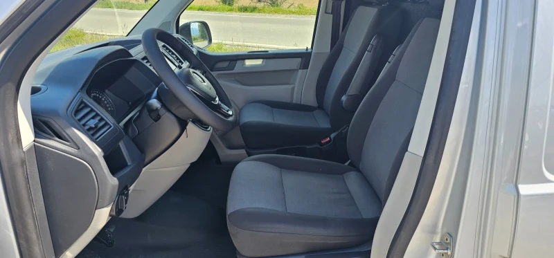 VW Transporter 2.0 TDI-T6-150hp, снимка 7 - Бусове и автобуси - 50940153