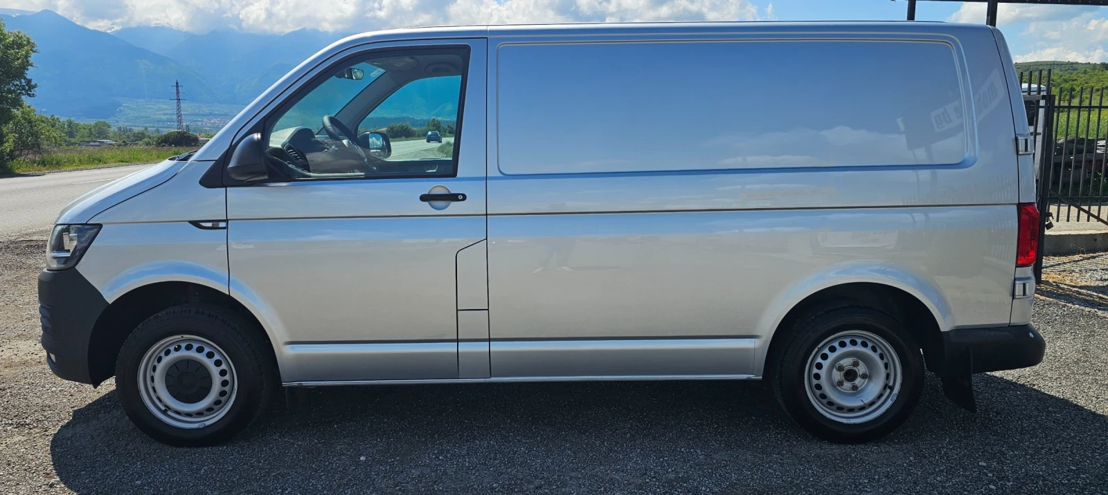 VW Transporter 2.0 TDI-T6-150hp - изображение 2