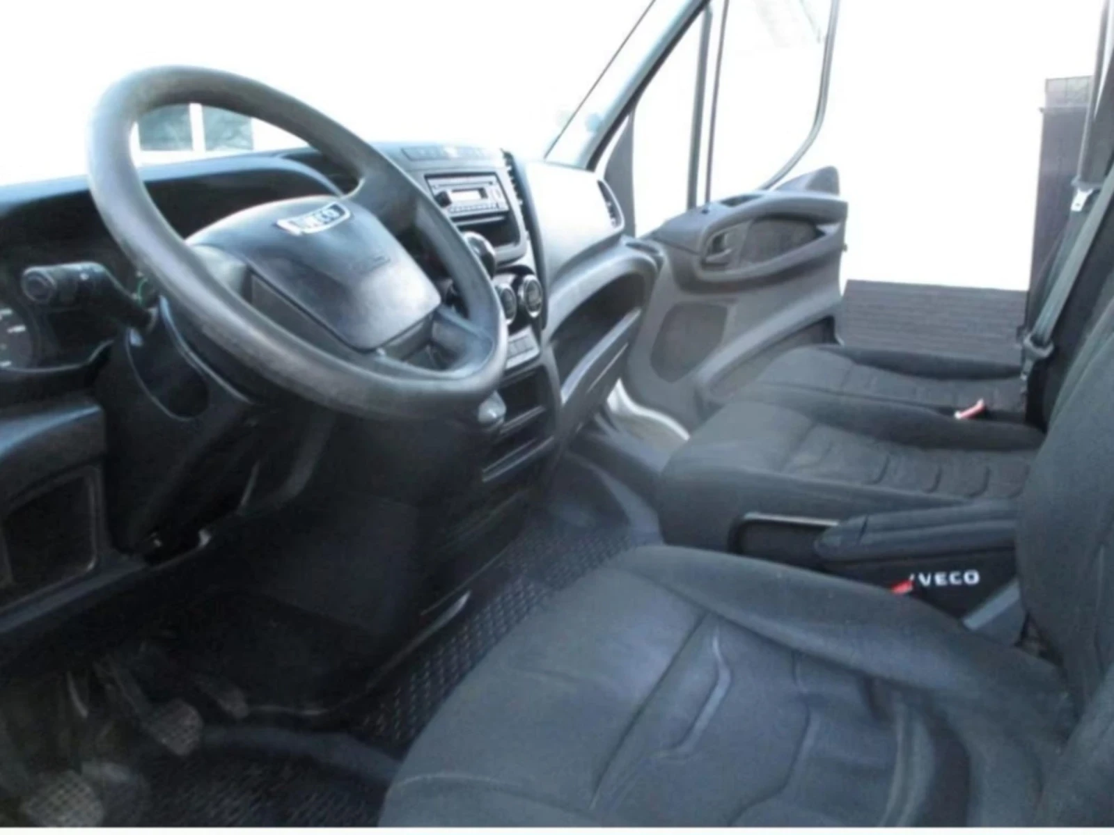 Iveco Daily Хладилен , снимка 13 - Бусове и автобуси - 53895389