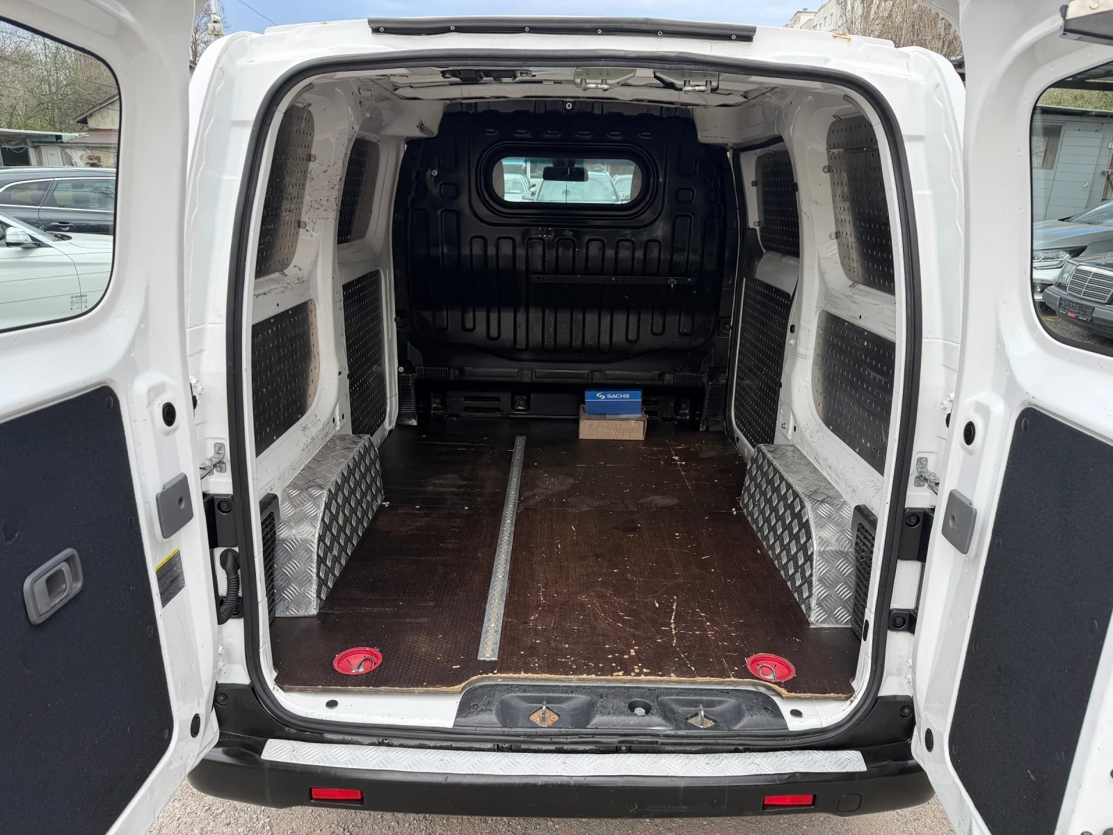 Nissan NV200 1.5DCI* , снимка 7 - Бусове и автобуси - 54069738