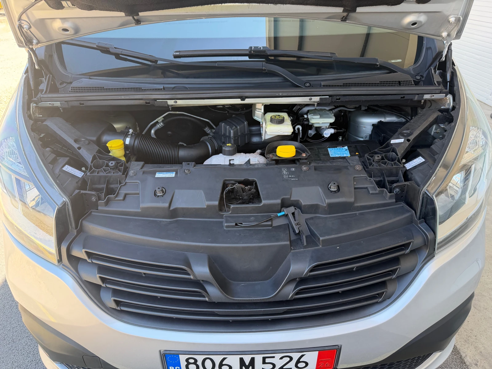 Renault Trafic ДИЗЕЛ EURO6, снимка 15 - Бусове и автобуси - 54877247