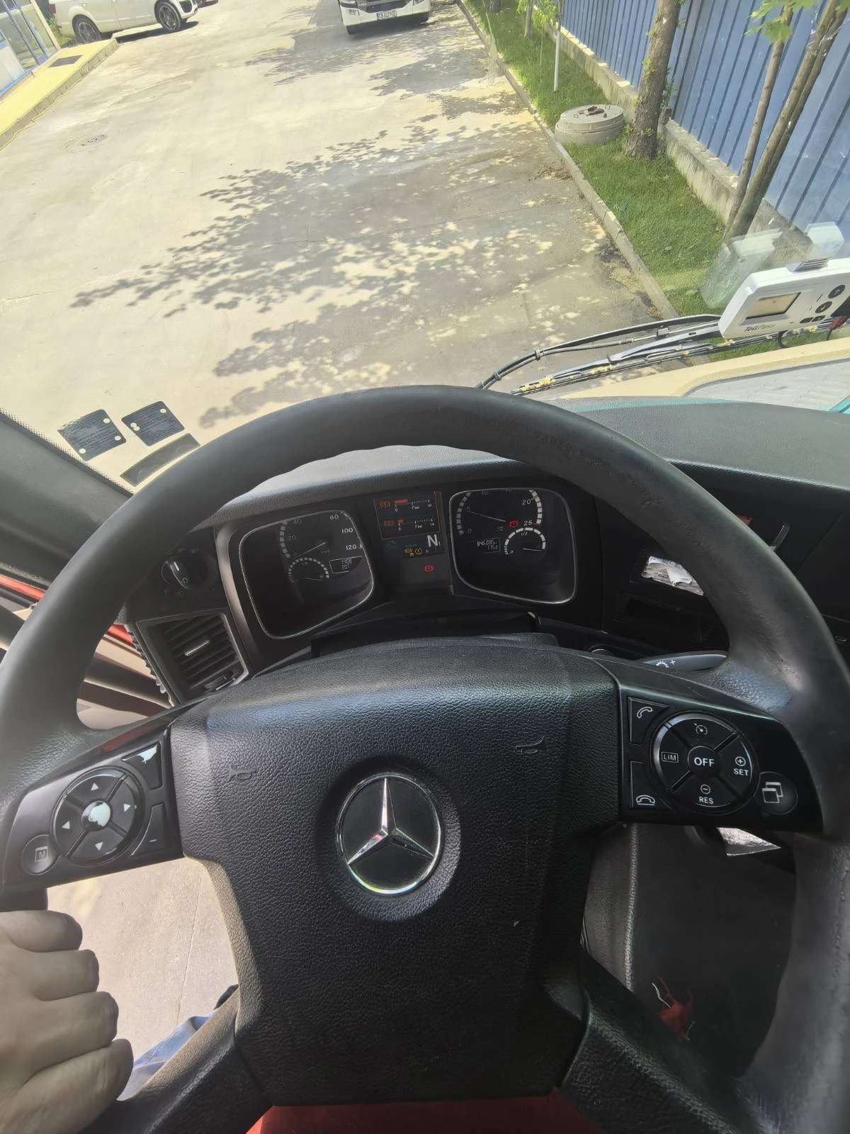 Mercedes-Benz 1843  - изображение 3