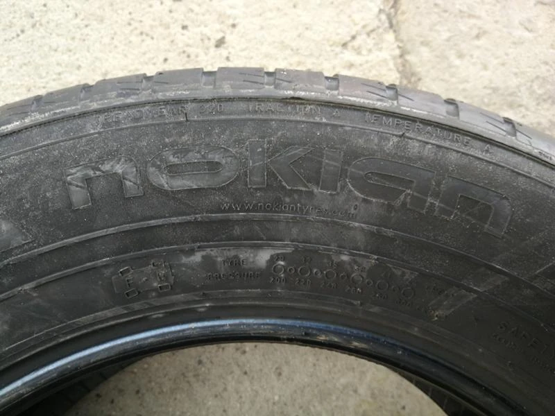 Гуми Летни 215/65R15, снимка 6 - Гуми и джанти - 45863968