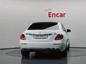Mercedes-Benz E 220, снимка 4