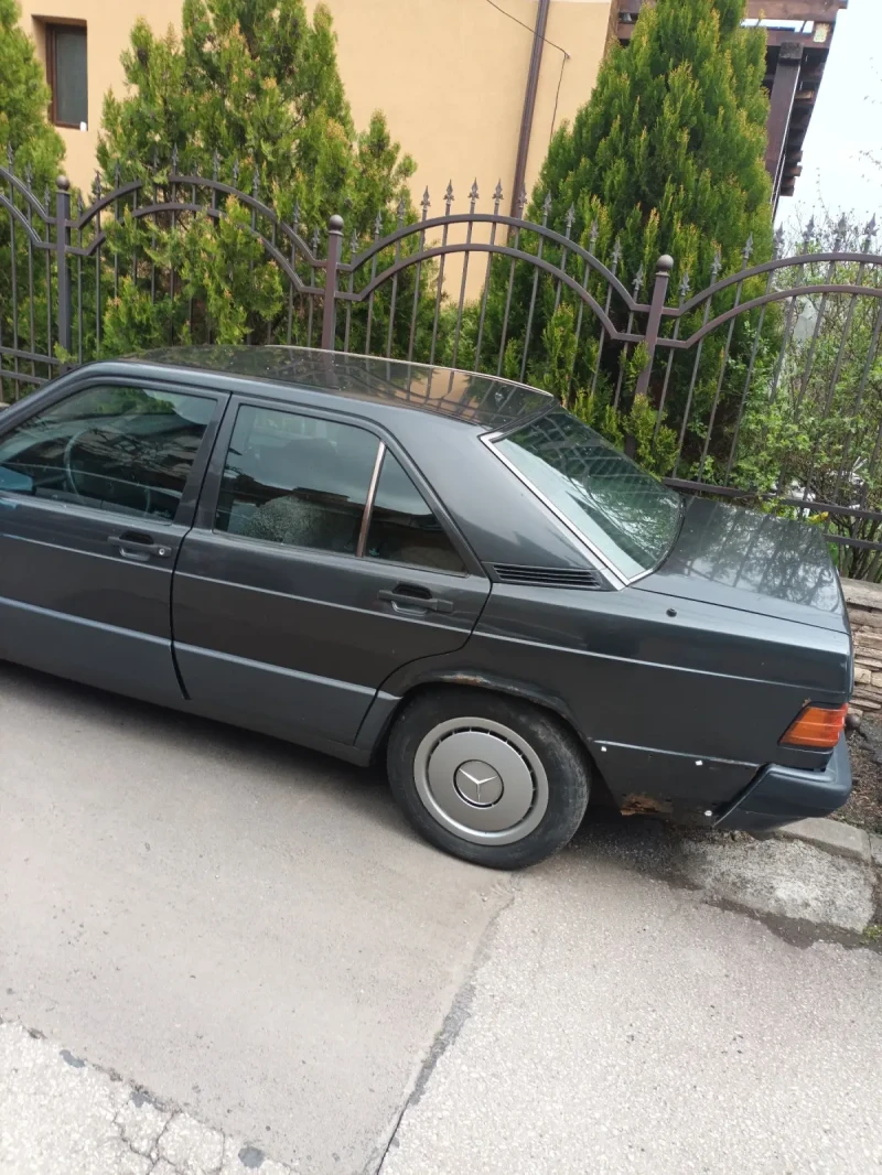 Mercedes-Benz 190, снимка 15 - Автомобили и джипове - 47789245