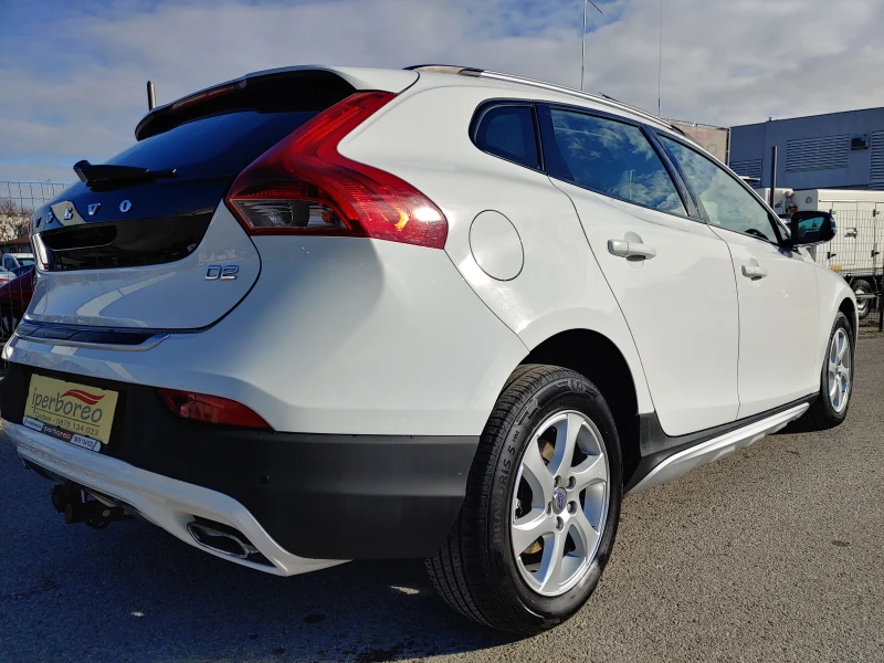 Volvo V40 Cross Country 1.6d-Има видеоклип към обявата!, снимка 2 - Автомобили и джипове - 48101589