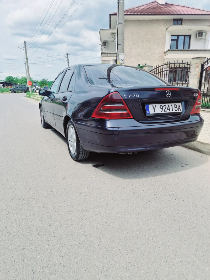 Mercedes-Benz C 220, снимка 6 - Автомобили и джипове - 48739102