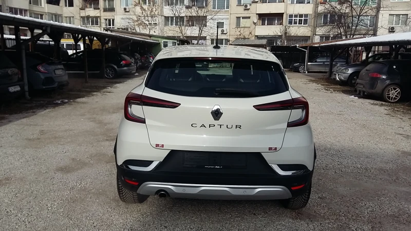 Renault Captur 1.3i16v-TCe Intens!, снимка 6 - Автомобили и джипове - 48740745