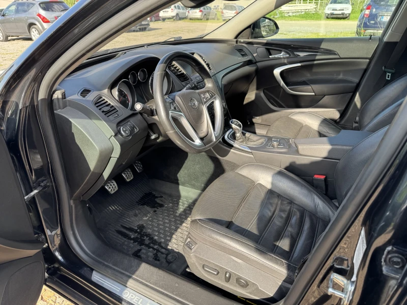 Opel Insignia 2.8 Турбо 4х4 260к.с./OPC пакет/ГАЗ/ Лизинг, снимка 7 - Автомобили и джипове - 51916868