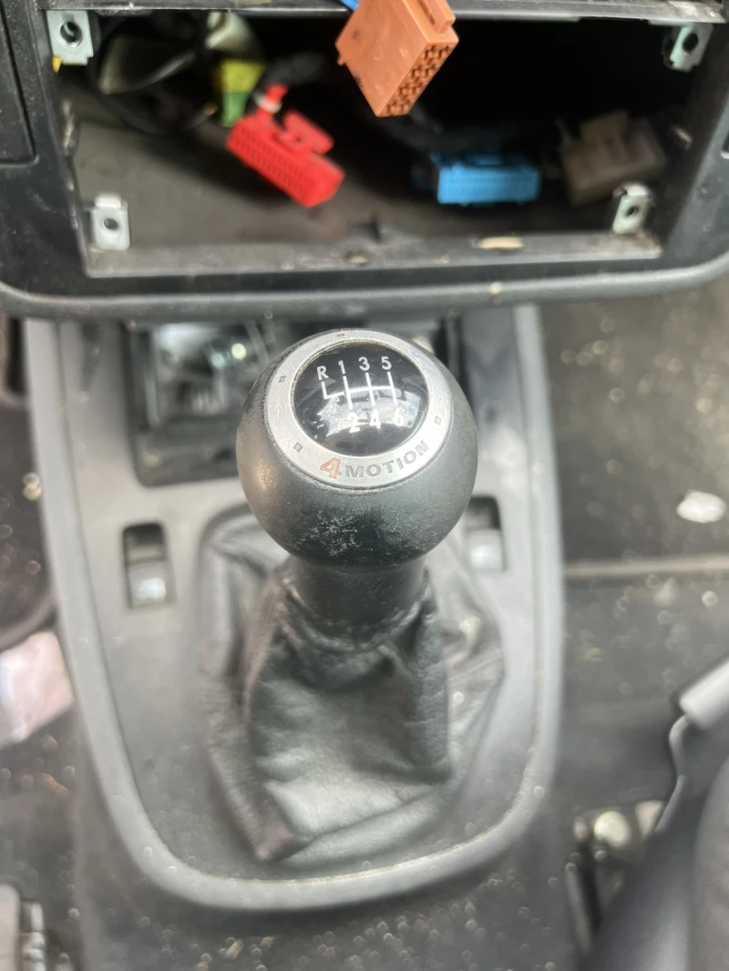 VW Sharan 2.8i V6 4motion, снимка 9 - Автомобили и джипове - 51370938