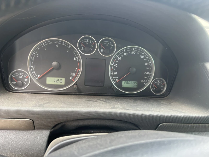 VW Sharan 2.8i V6 4motion, снимка 6 - Автомобили и джипове - 51370938