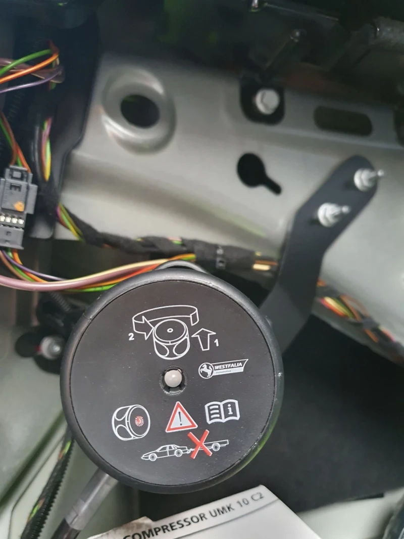 Mercedes-Benz C 220 Avantgarde, снимка 16 - Автомобили и джипове - 52218081