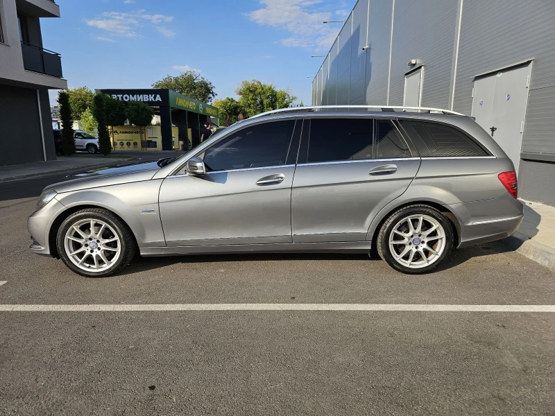 Mercedes-Benz C 220 Avantgarde, снимка 8 - Автомобили и джипове - 52218081