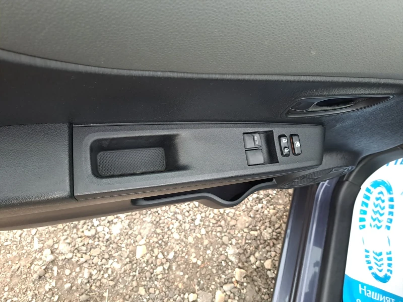 Toyota Yaris 1.4 D4D, снимка 13 - Автомобили и джипове - 52562864