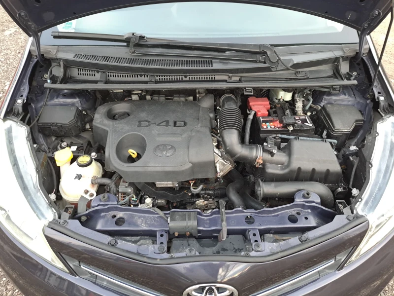 Toyota Yaris 1.4 D4D, снимка 16 - Автомобили и джипове - 52562864