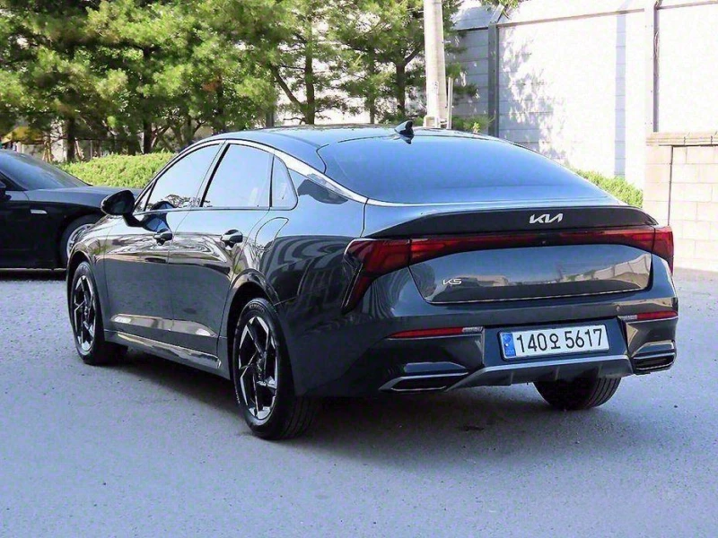 Kia K5 2.0 Prestige * НАЙ-ДОБРА ЦЕНА В БЪЛГАРИЯ* , снимка 3 - Автомобили и джипове - 52357528