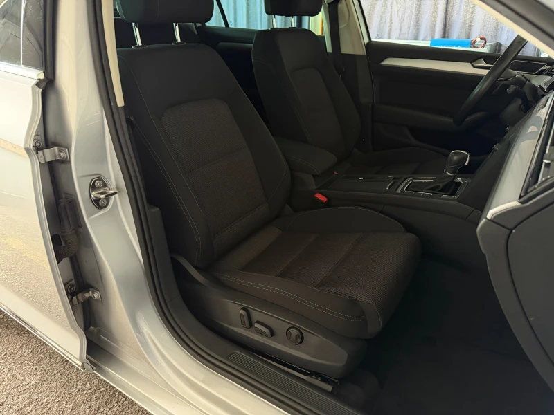 VW Passat 2.0TDI* 190к.с* СЕРВИЗНА КНИЖКА С ПЪЛНА ИСТОРИЯ В , снимка 11 - Автомобили и джипове - 53035062