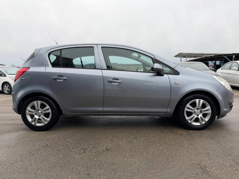 Opel Corsa 1.4i ECOTEC, снимка 7 - Автомобили и джипове - 53056697