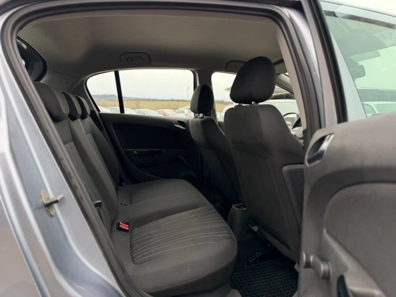 Opel Corsa 1.4i ECOTEC, снимка 13 - Автомобили и джипове - 53056697