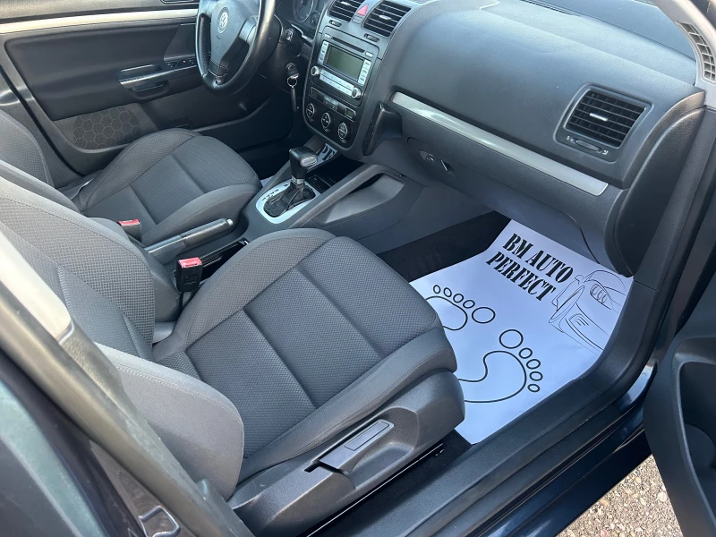 VW Golf 2.0 TDI АВТОМАТИК, снимка 15 - Автомобили и джипове - 53134979