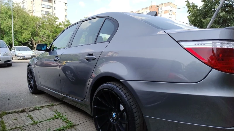 BMW 530, снимка 2 - Автомобили и джипове - 53209662
