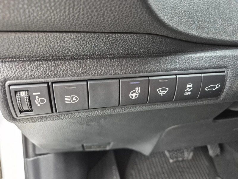 Toyota Corolla HYBRID, снимка 12 - Автомобили и джипове - 53255302