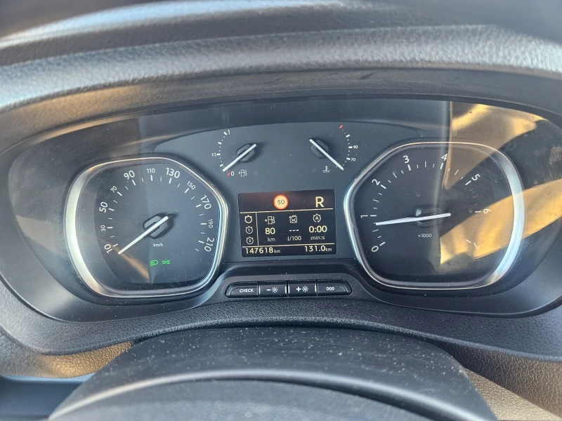 Peugeot Expert 2.0 литра 177к.с. Аутомат Макси, снимка 13 - Автомобили и джипове - 53262137