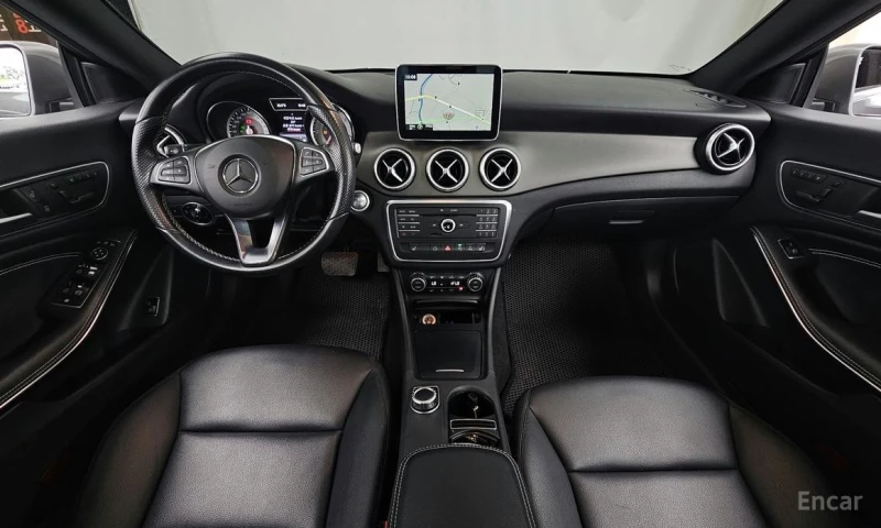 Mercedes-Benz CLA, снимка 7 - Автомобили и джипове - 53362292