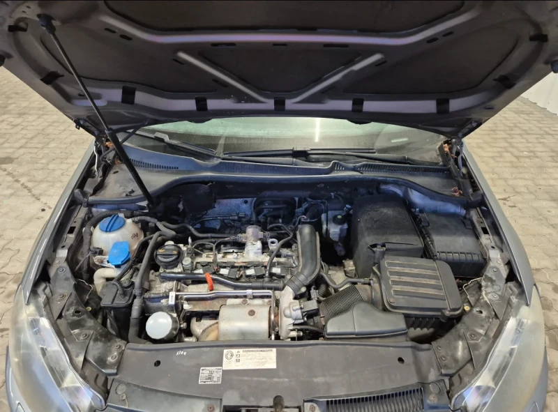 VW Golf, снимка 6 - Автомобили и джипове - 53355421