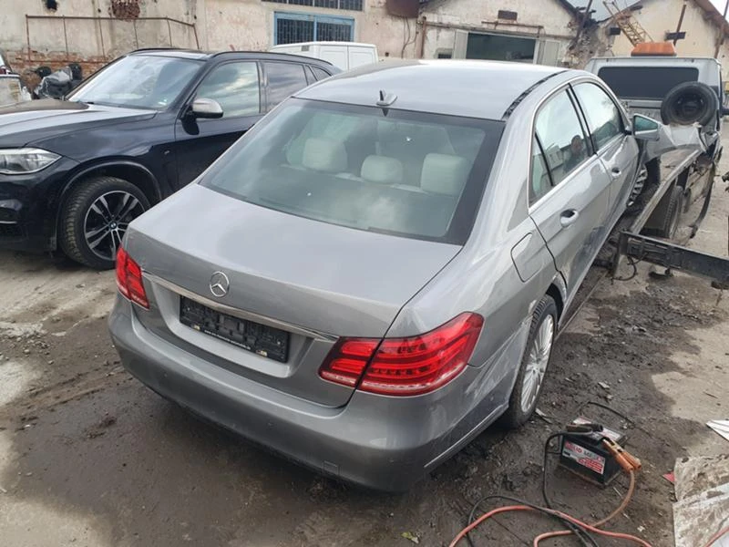 Mercedes-Benz E 200, снимка 2 - Автомобили и джипове - 32172968