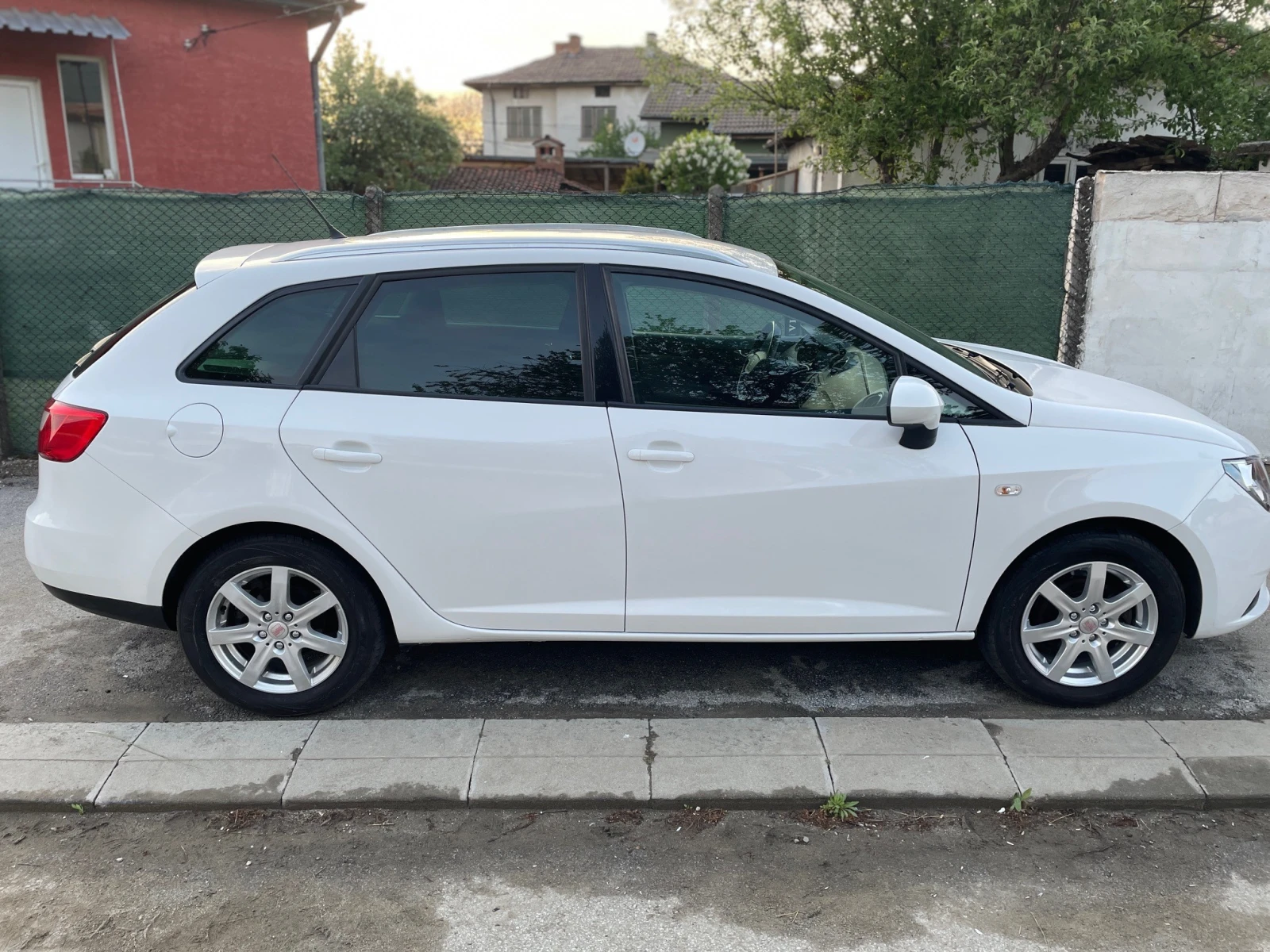 Seat Ibiza 1.2 ST - изображение 6