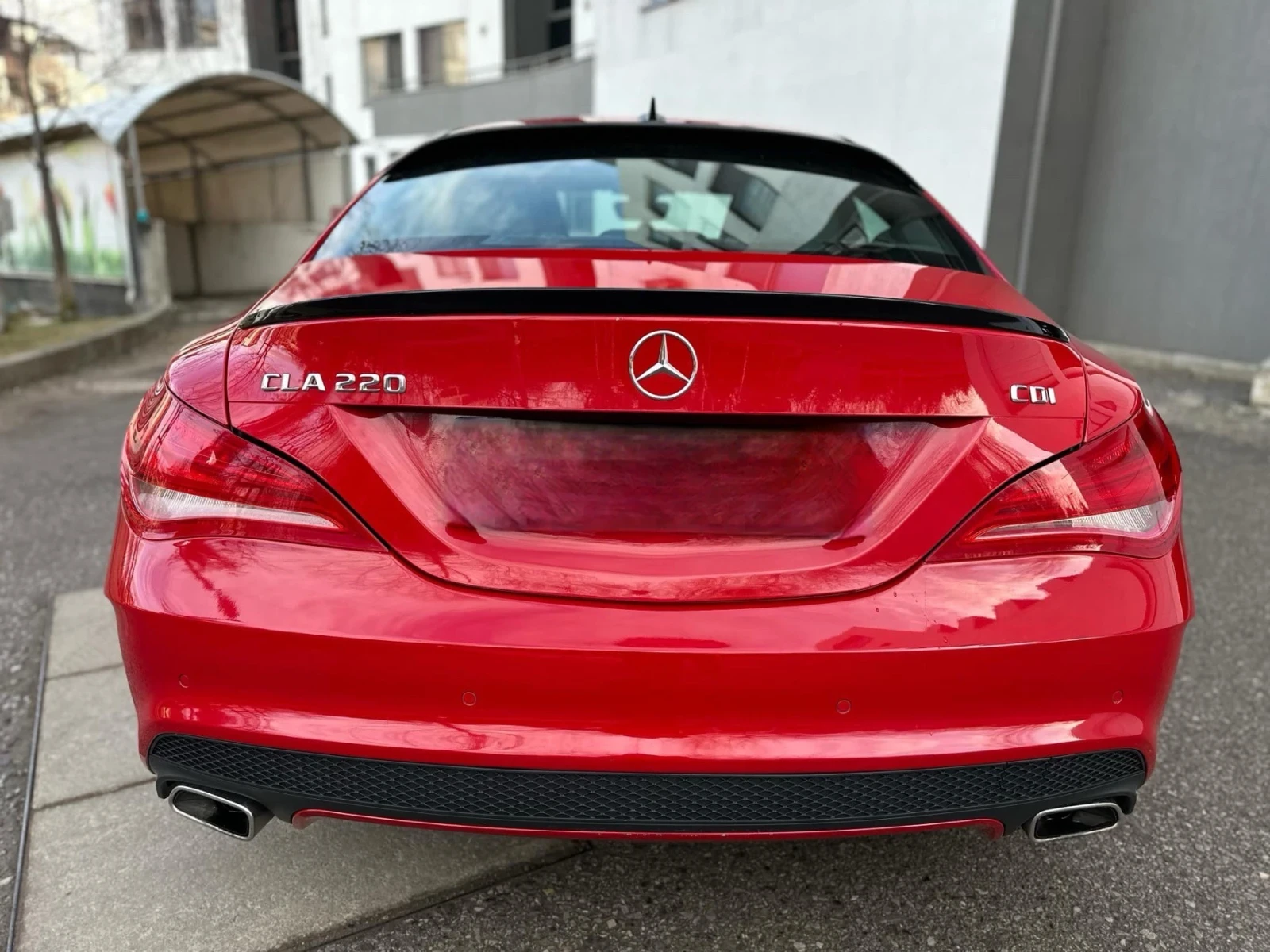 Mercedes-Benz CLA 220 AMG OPTIC / РЕГИСТРИРАН  - изображение 6