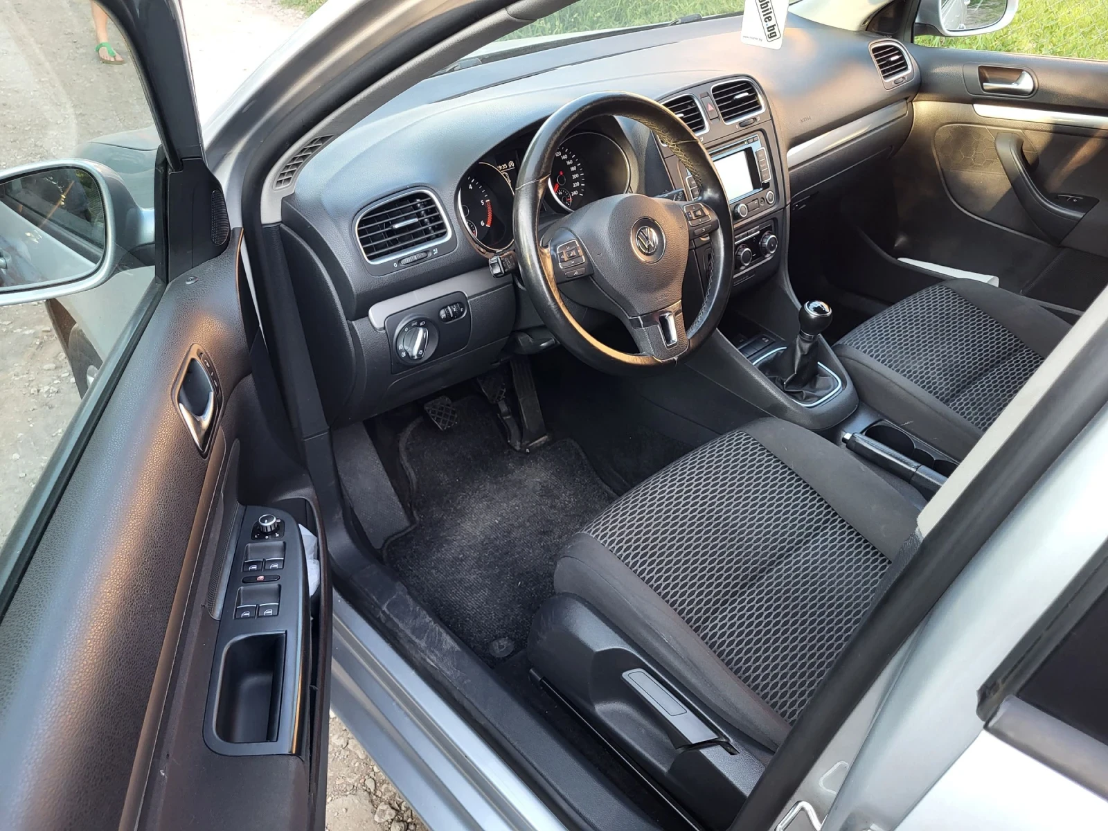 VW Golf Variant 1.6 тди 105 коня Мулти волана Климатроник  - изображение 5
