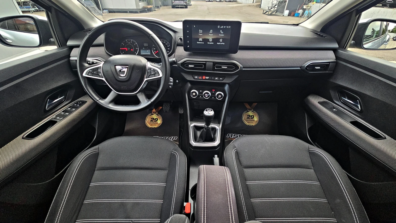 Dacia Logan ФАБР.ГАЗ/CAMERA/CAR PLAY/KEYLESS GO/FOCAL MUSIC - изображение 9