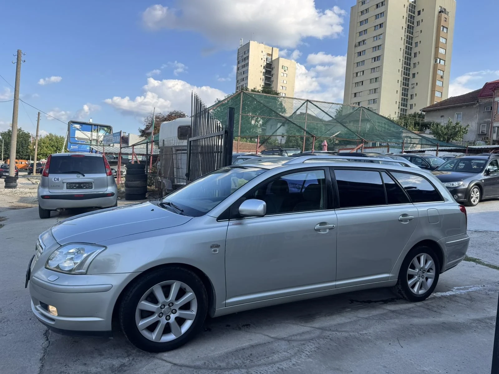 Toyota Avensis D4D - изображение 4
