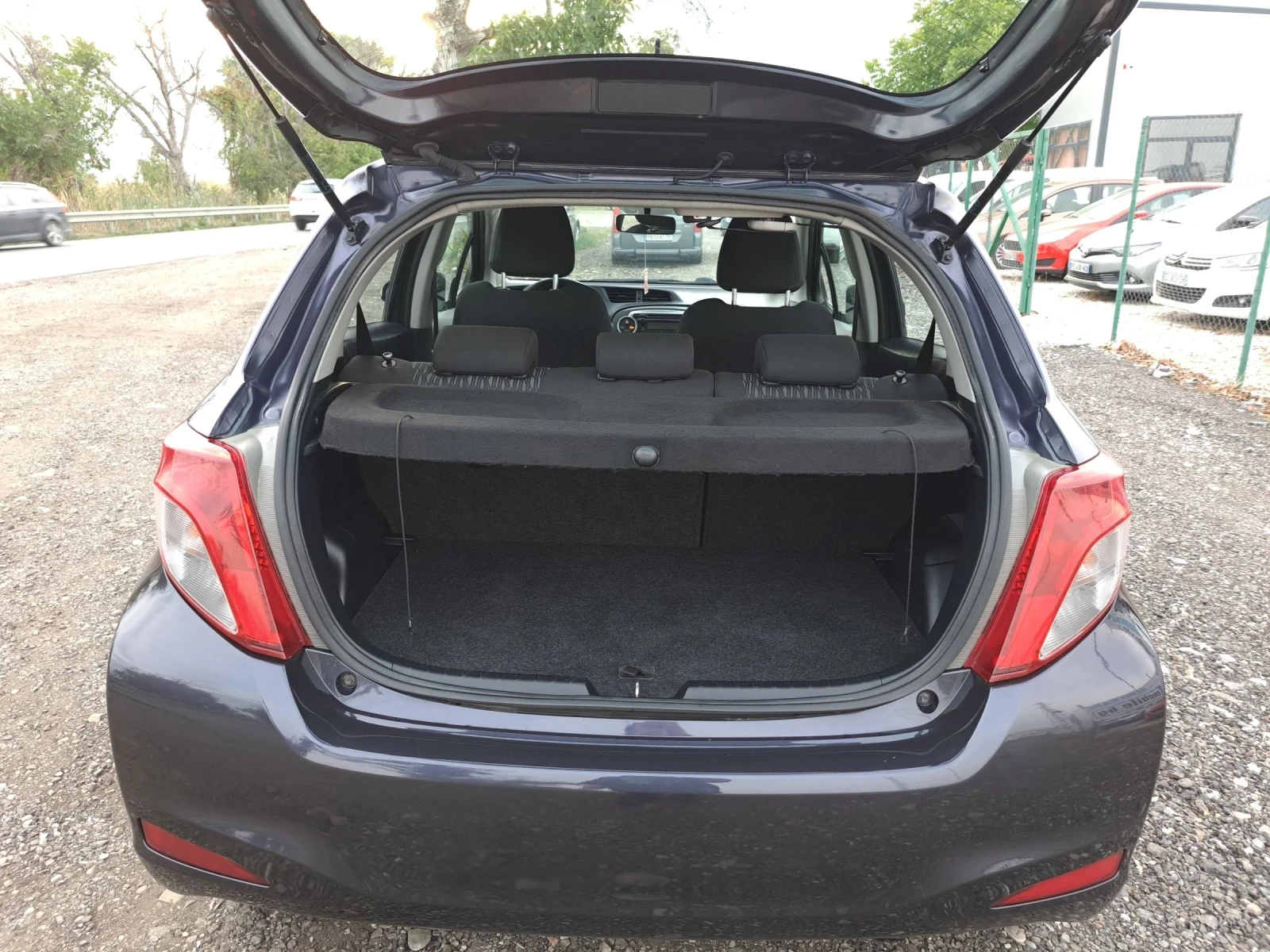 Toyota Yaris 1.4 D4D | Mobile.bg — изображение 15