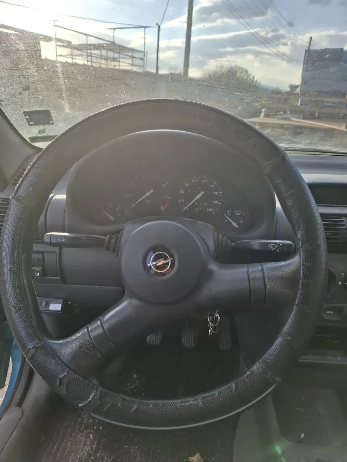 Opel Corsa  - изображение 10