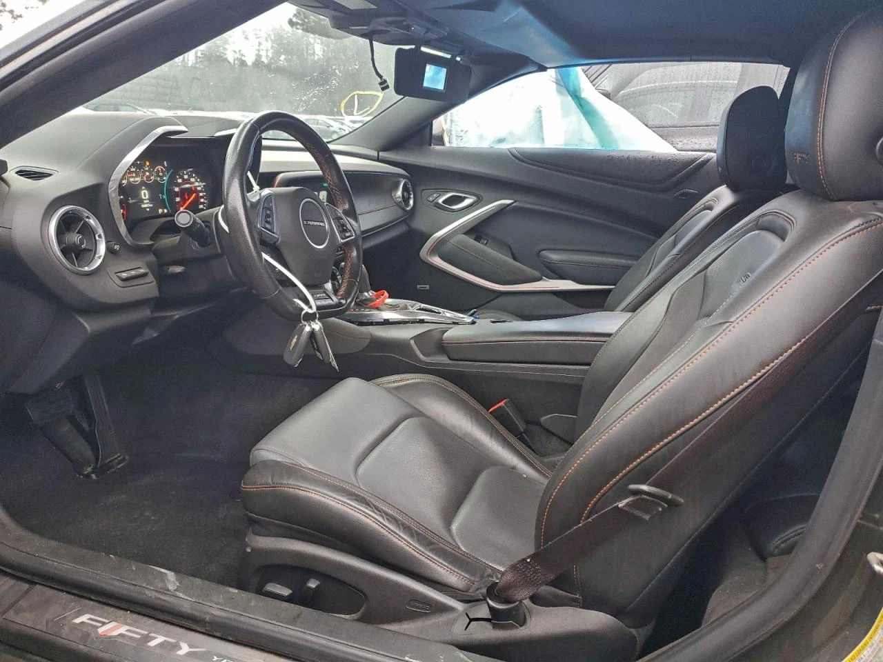 Chevrolet Camaro SS - изображение 7