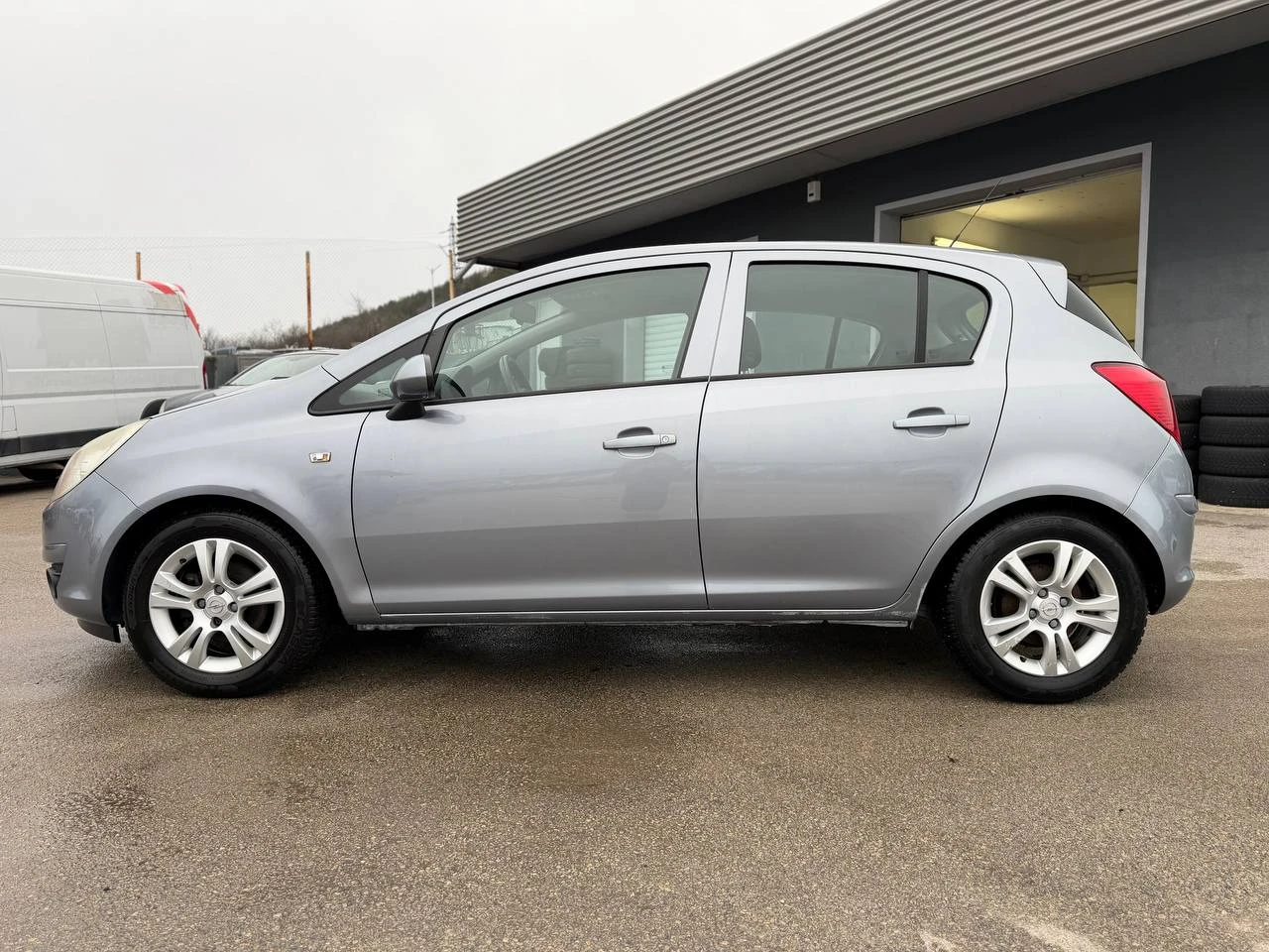 Opel Corsa 1.4i ECOTEC - изображение 8