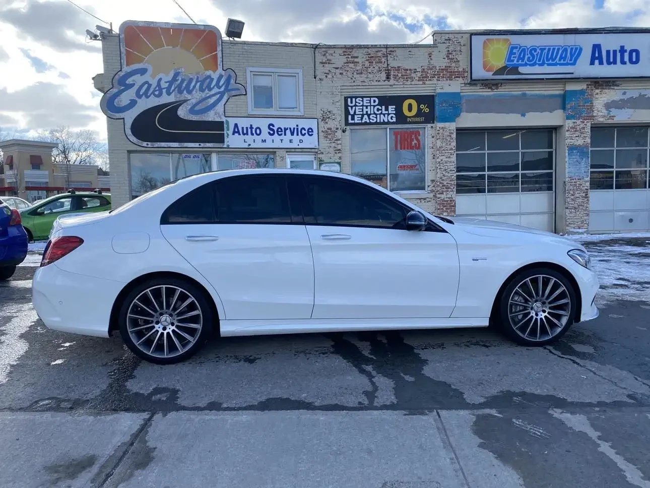 Mercedes-Benz C 43 AMG * 4MATIC * CARFAX* ОПЦИЯ ЗА ФИНАНСИРАНЕ*  - изображение 3