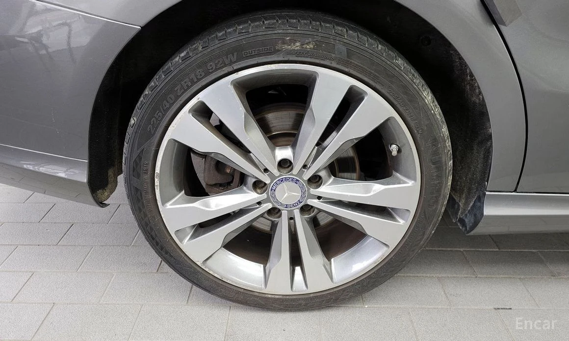 Mercedes-Benz CLA  - изображение 5