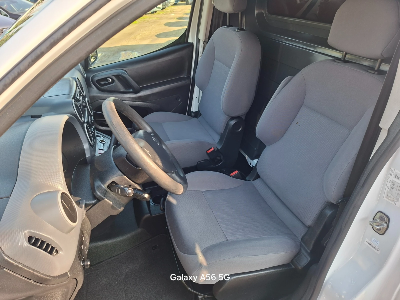 Peugeot Partner NEW euro 6, снимка 11 - Автомобили и джипове - 53739734