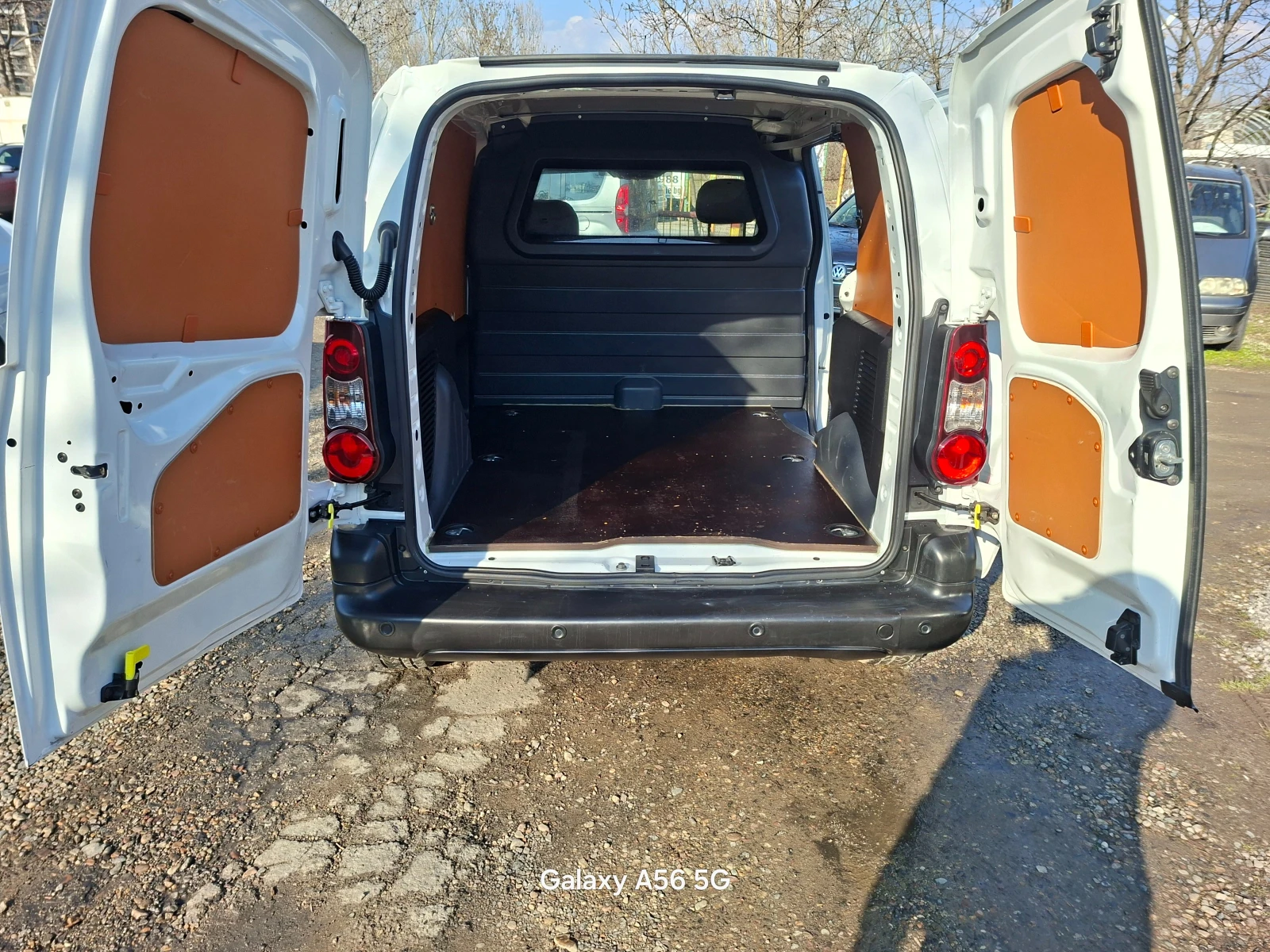 Peugeot Partner NEW euro 6, снимка 6 - Автомобили и джипове - 53739734