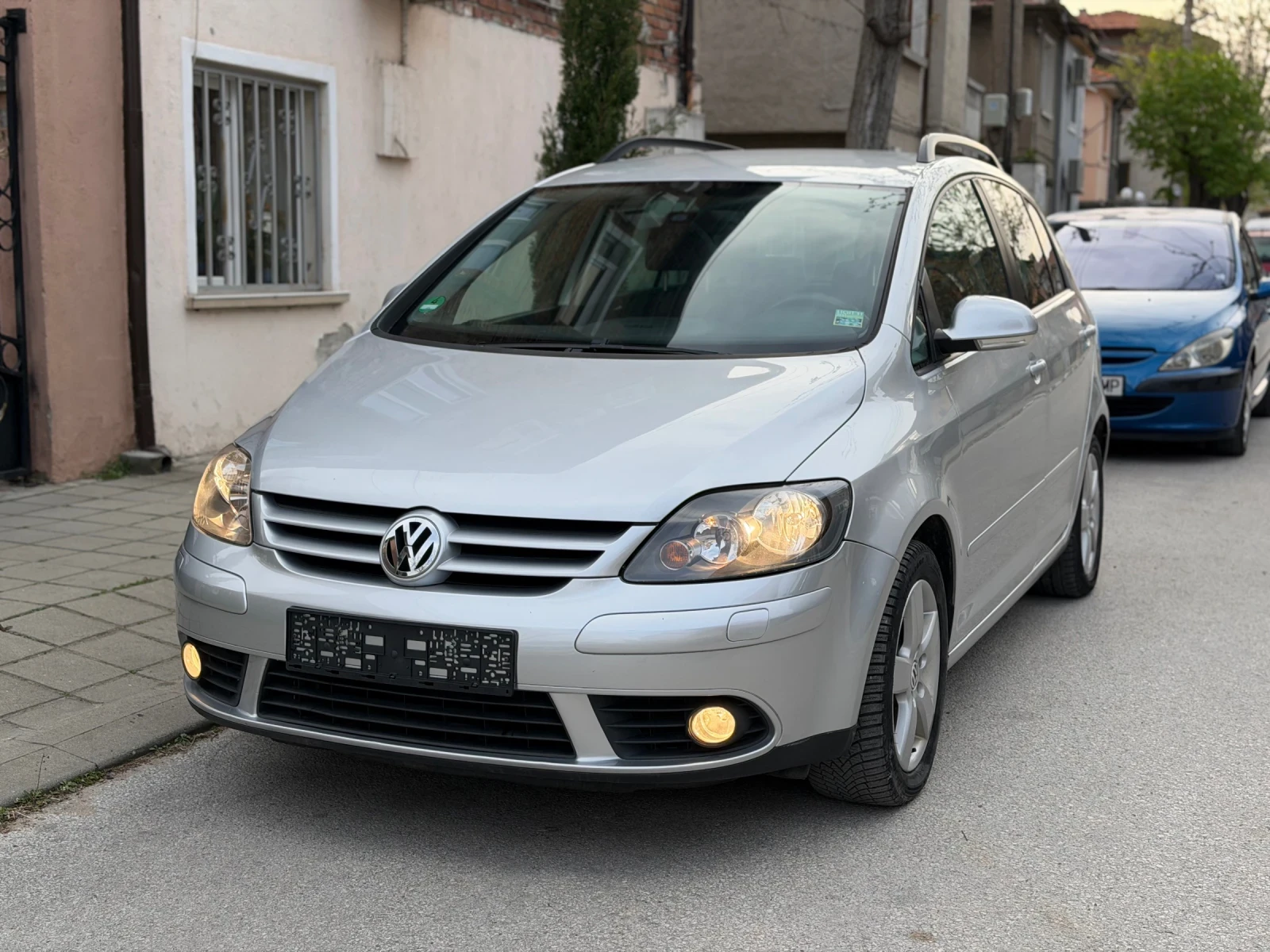 VW Golf Plus 1.4i 82кс. 2008г. 171км(Реални) Парктроник* Подгре, снимка 6 - Автомобили и джипове - 54176116