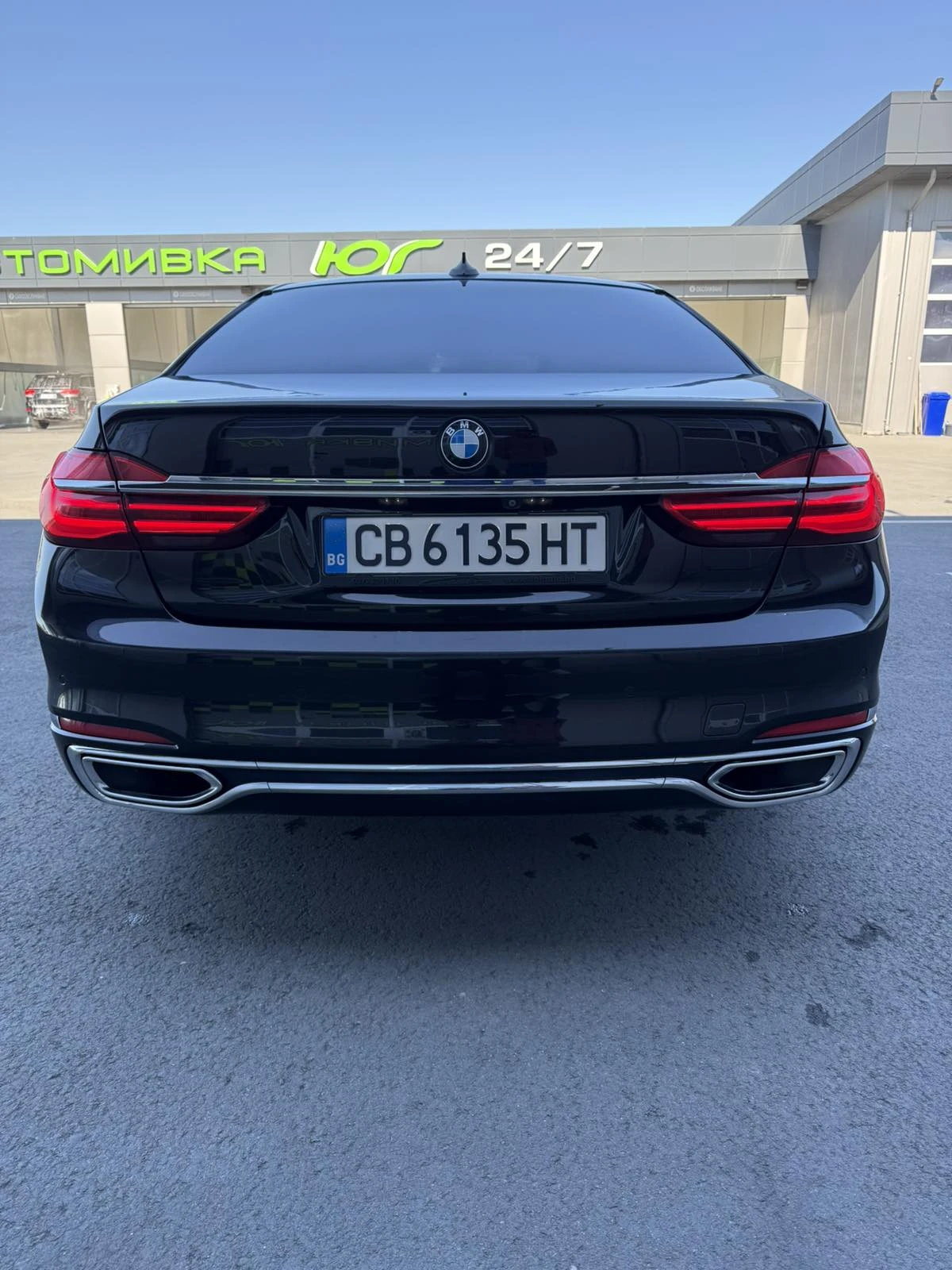 BMW 730 730LD B&W* TV* * LAZER* XDRIVE* 360* CARBON* FULL*, снимка 8 - Автомобили и джипове - 54428086